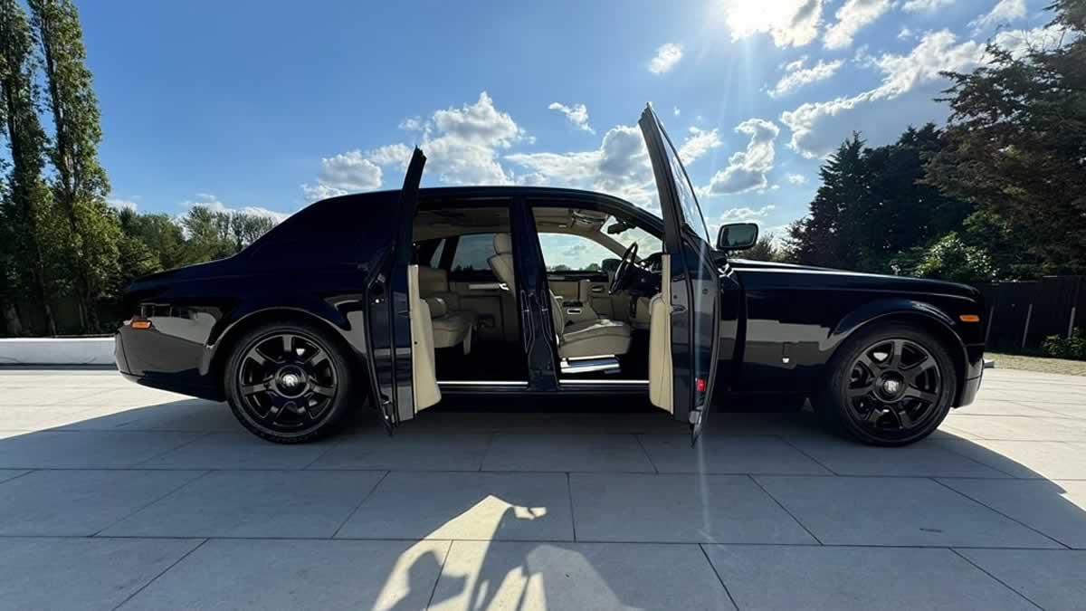 Rolls-Royce Pantom I exterior open