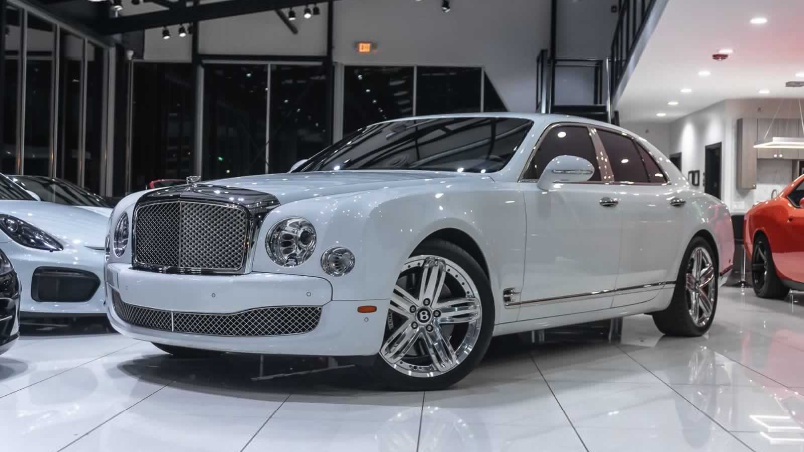 White Bentley Mulsanne